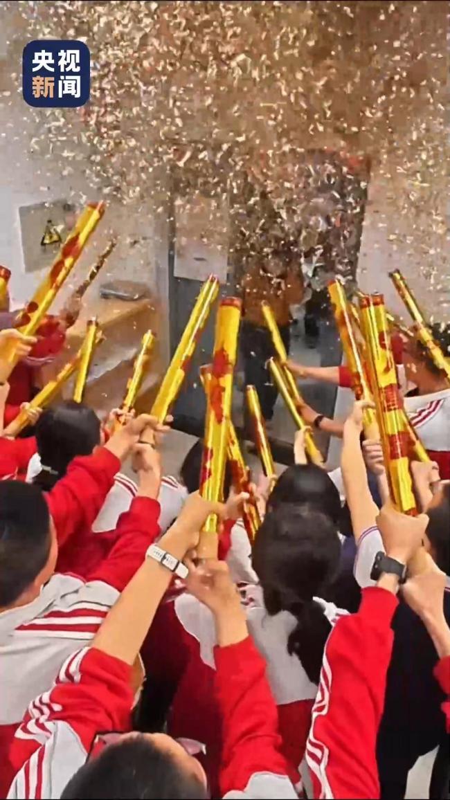 教育本就是一场美好的双向奔赴 彼此照亮
