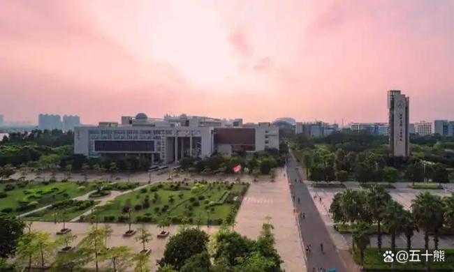 男子停止资助遭威胁曝光 善意被当作勒索筹码