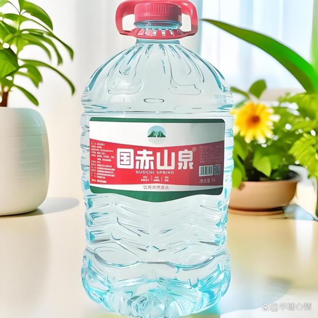 女生做水被农夫山泉索赔 律师：涉侵权