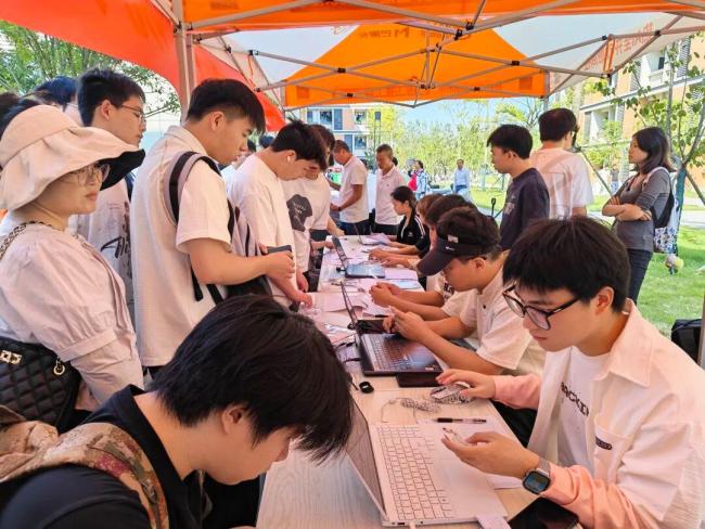 湖北多所高校迎新福利大盘点 暖心举措迎新生