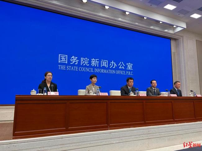 国家卫健委:进一步营造生育支持的友好环境,积极宣传正确婚育观