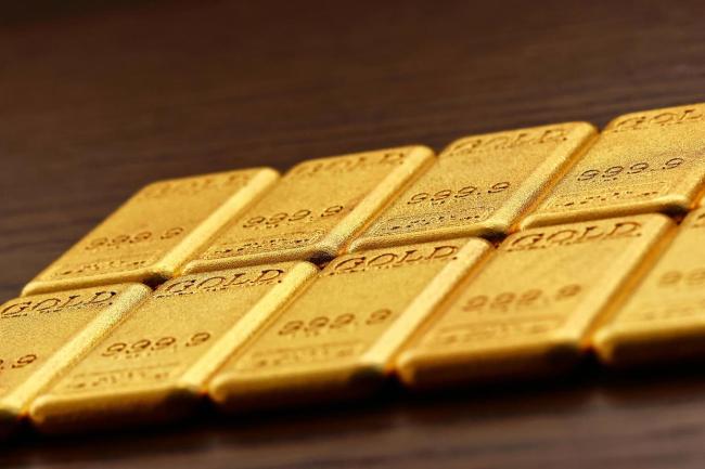 美前中情局官员家中查获金条 涉密材料案复杂化