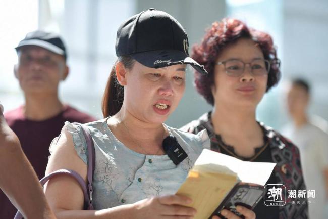 温州入伍新兵赴军营 踏上军旅征程