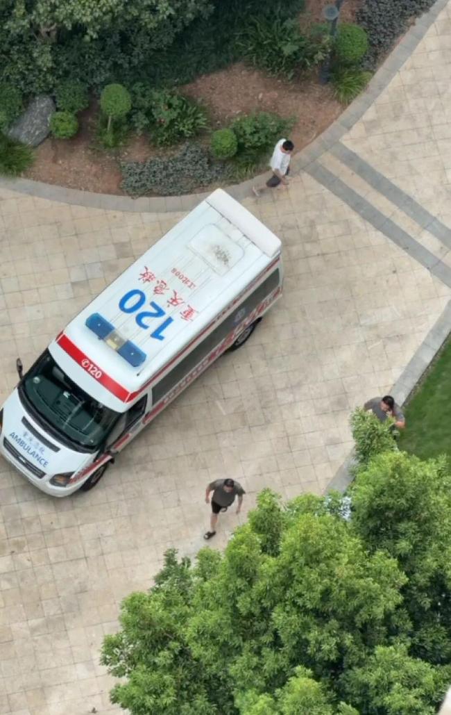 坠亡幼童父亲称不存在主观故意 意外事件引发关注