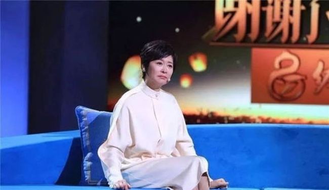 朱军朱迅等央视主抓东谈主送别敬一丹 低调告别典礼激发追悼