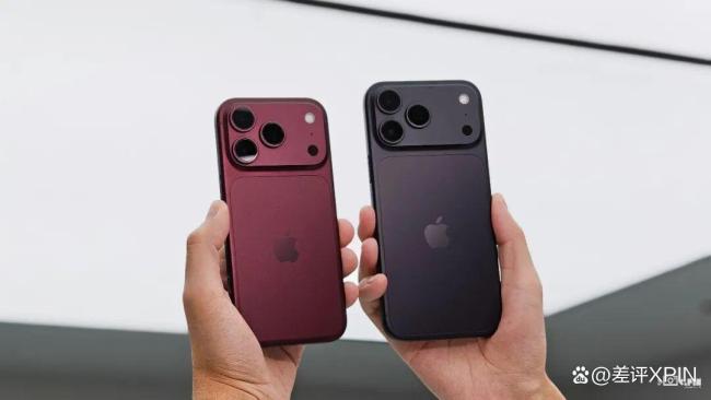 全新iPhone上手测评 性能与散热大升级