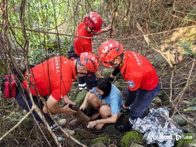 深圳失联女子断水断粮被救时已失温 30小时生死营救