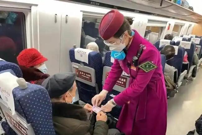 12306的“隐藏福利”别错过 老年旅客出行更省心