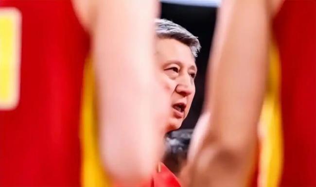 媒体：中国篮球需触底求变 不破不立刻不容缓