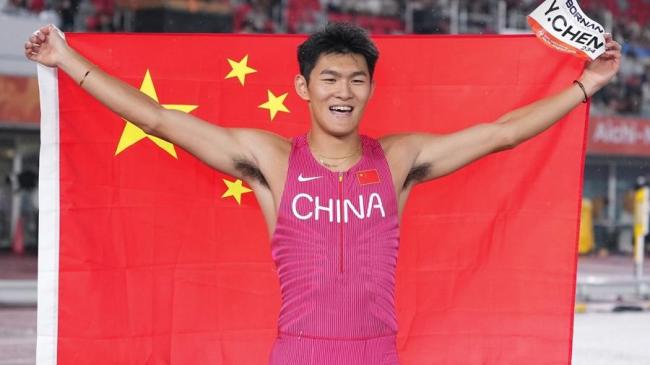 陈圆将用实力打脸日本黑人运动员！让你们瞧不起我现在记得谁是第一名了吧 亚洲跨栏重回中国手中