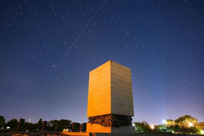国庆假期星空彩蛋!两大空间站先后闪耀夜空 共赏太空浪漫