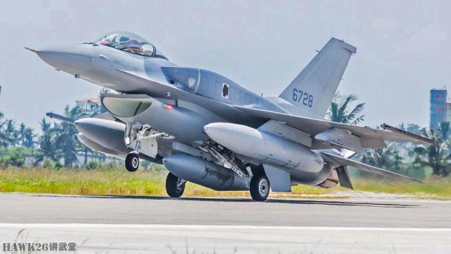 介文汲谈美售台F-16首批战机抵达 七年等待终成现实