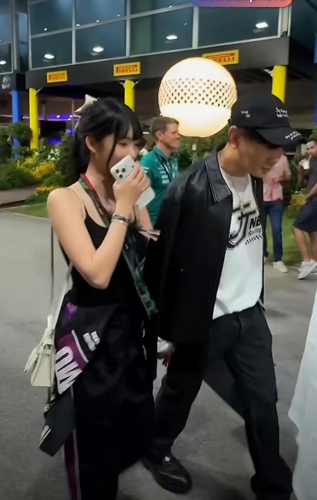 林俊杰对七七说不要害羞 甜蜜互动自然流露
