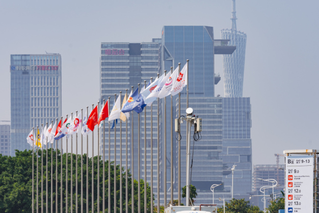 广交会：爆款迭代见证中国智造跃升 未来感科技引领新生态