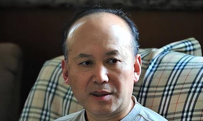 70岁郭达现状：住在西安老小区里养老，老态龙钟，妻子身份不一般 低调相伴四十年
