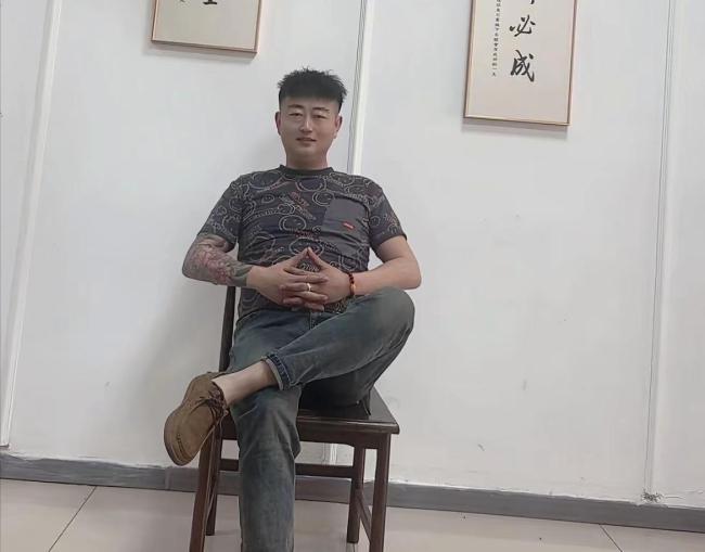 38岁网红突然叫了两声后离世 生命弦断引发深思
