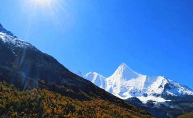 稻城亚丁景区免门票倒计时 秋景最佳观赏期