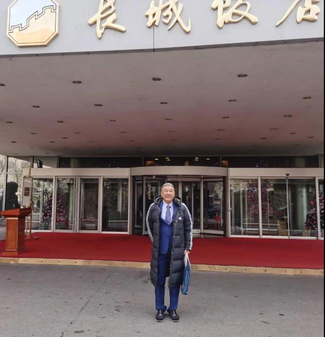 泰安新泰市融媒体中心主任葛涛作为山东省唯一的县级媒体代表，再次受到习近平等党和国家领导人亲切接见
