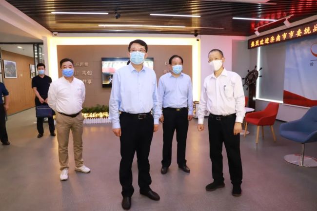济南市委常委、统战部部长翟军走访调研三庆集团疫情防控、复工复产、生产经营工作