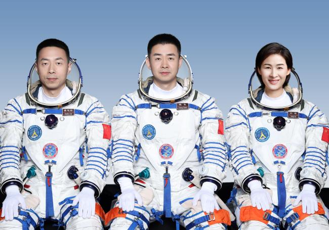 神舟十四号今日发射，3名航天员陈冬、刘洋、蔡旭哲领命出征