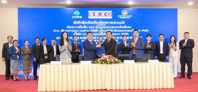 陈光标一行拜访老挝总理宋赛·西潘敦,签署招商合作协议 搭建中老合作新平台