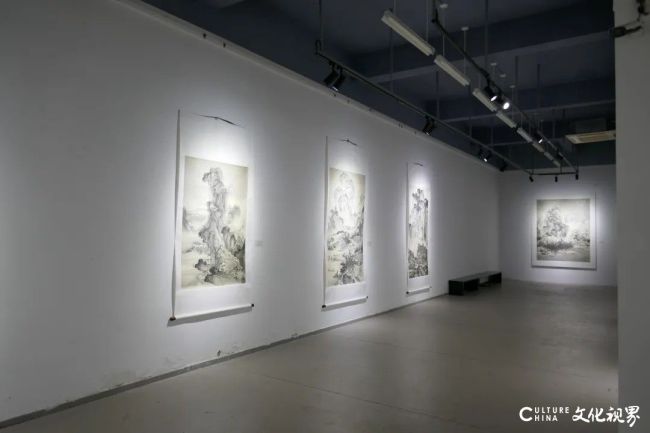 展览现场图（1）.jpg