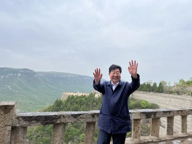 【李想集锦】（219）丨帮过九间棚的好县委书记，人民记着