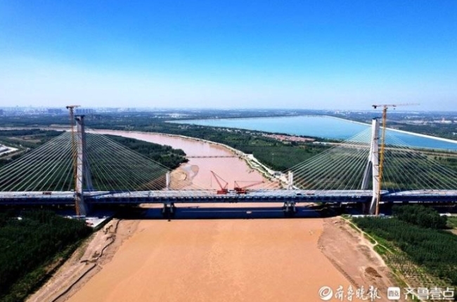 济南黄河大桥新桥明日合龙，主桥南北贯通