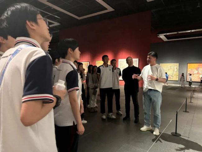 展厅变课堂——山东画院画家走进"第十四届全国美展山东作品展"公共