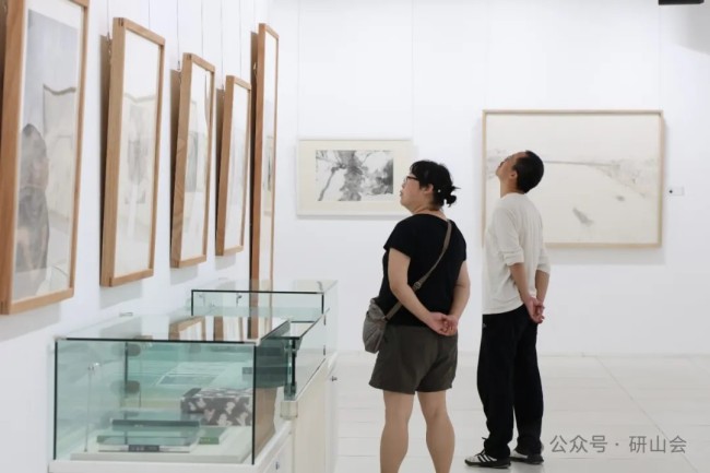 “问道昆嵛——山水圈2024水墨文献展”昨日在烟台美术博物馆（烟台画院）开幕，展期至7月28日