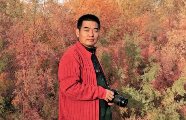 “时代·人民”2024中国美术报艺术季系列展丨岳黔山参展“高峰之路——2024中国画学术邀请展全国巡展(南通站)”