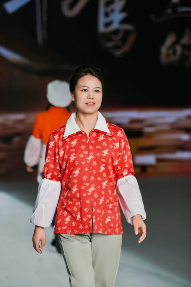 迪尚集团现代工装展演 | 从粗布工装到数字战袍：一部山东工装制造的奋进史