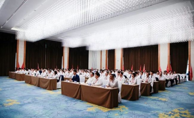 秣马厉兵，乘势开疆 | 潍坊恒信集团召开四月月度经营分析会