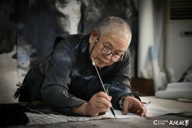 DeepSeek谈艺丨张志民的笔墨山河：在焦墨与钢筋间重构山水基因