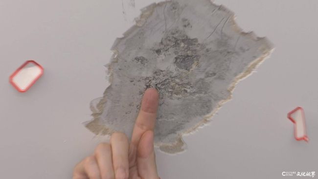 潍坊凤栖壹号院楼板开裂引担忧 验房师查出多个问题 开发商承诺出具维修方案