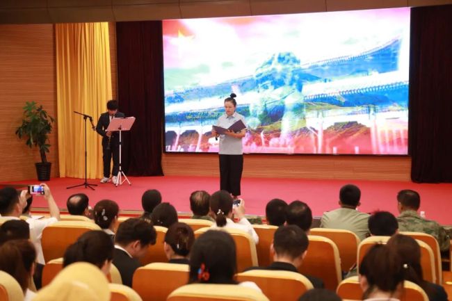 山东力明集团和力明学院隆重庆祝第41个教师节，并举办“诵红色经典铸师魂，秉教育家精神育新人”诗歌朗诵大赛
