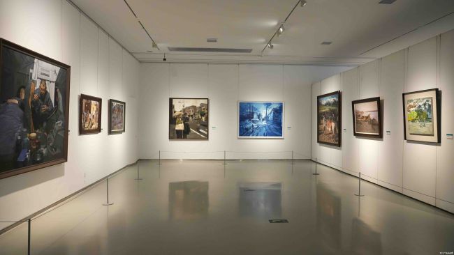 “青绿齐鲁——2025山东省油画作品展”在山东美术馆开展