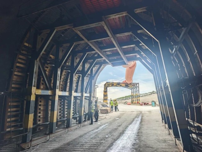 ﻿山东路桥以实干点燃建设 “加速度”（二）