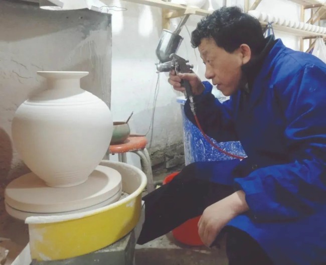 “中国花釉陶瓷艺术作品巡展(北京站)”研讨会 | 陈烈汉:花釉陶瓷创新设计探索