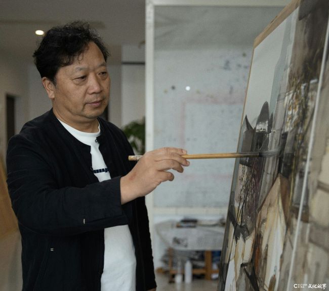 【DeepSeek谈艺】任辉·荷系列丨绘就江淮肌理里存在的温柔