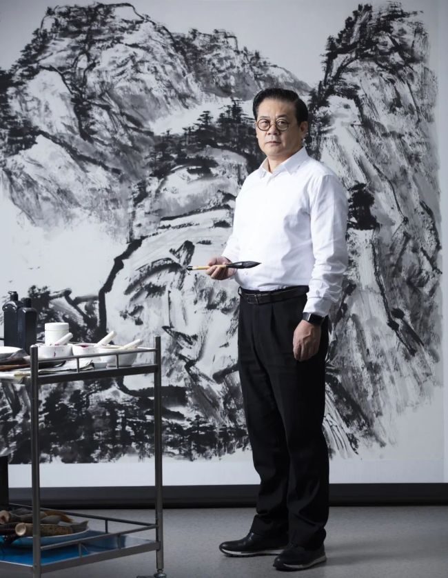 徐里:以画笔为桥梁,捍卫中国画元素,讲好中国故事