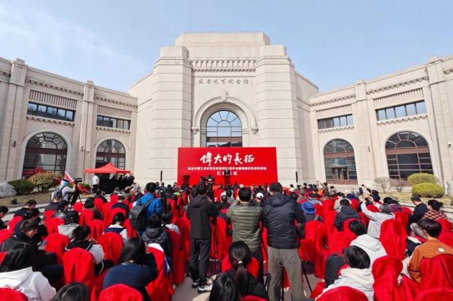 “伟大的长征——纪念中国工农红军长征胜利90周年全国画院采风创作活动”汇报仪式3月29日在延安举办