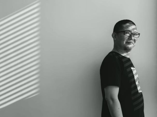 笔墨见风骨,写意见本心——“灼灼不华·魏庆立写意花鸟雅集”在济南齐鲁文化创意基地温情启幕
