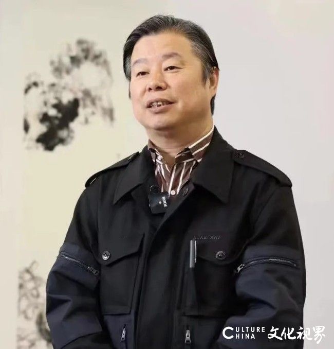 韩璐·扇面花鸟 | 尺素丹青绘灵趣，轻宣淡墨咏自然
