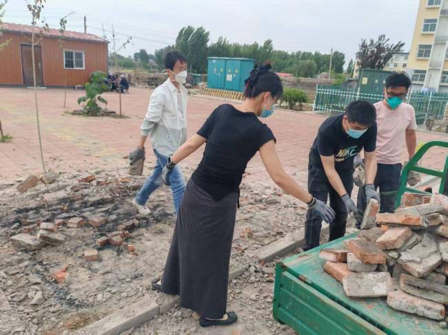 济南市莱芜区高庄街道华泰社区用“人情温度”化解私搭乱建难题