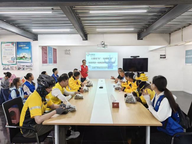 青岛莱西水集街道：开展“父爱如‘衫’粽情暖‘新’”暖心关爱活动