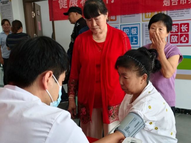 冬病夏治惠民生，家医服务零距离——烟台莱山区持续织密基层健康守护网