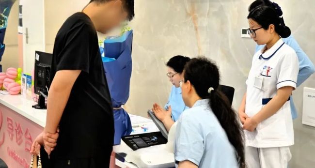 济南城东的备孕准妈妈终于可以不为孕检请一天假了——山东大学附属生殖医院进驻银丰（济南）医院送“方便”