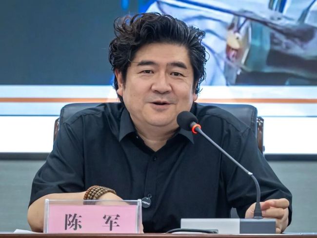 “太极琴侠”陈军武当山下开讲，“武当太极讲坛”系列公益讲座《音乐中的太极之道》在湖北十堰举办