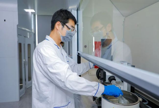 齐鲁制药自主研发的LUS012以学术壁报形式亮相第34届欧洲消化疾病周,靶向Kv1.3在IBD大鼠模型中展示优异疗效
